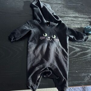 Cat & Jack Black Hooded Cat Sweatshirt Onesie (0-3)